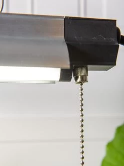 Miracle LED® Hangable LED Grow Light -Outdoor Garden Care Shop 3 4 crop 8612977 5517