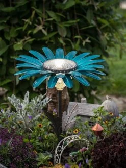 Desert Steel Daisy Solar Light -Outdoor Garden Care Shop 8599556 07V tif
