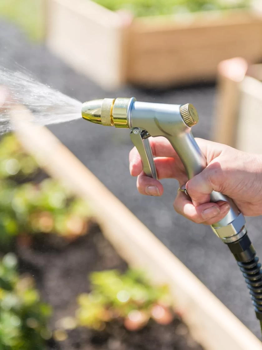 Gardener’s Lifetime Twist Deluxe Hose Nozzle 4 Gardener’s Lifetime Twist Deluxe Hose Nozzle - Image 2