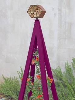 Bee Bungalow + Akoris Garden Tuteur Jr. -Outdoor Garden Care Shop 8600532 01v bee bungalow akoris garden tuteur aubergine