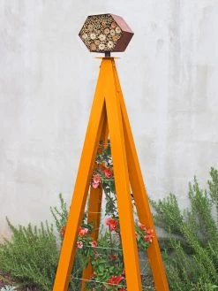 Bee Bungalow + Akoris Garden Tuteur Jr. -Outdoor Garden Care Shop 8600532 04v bee bungalow akoris garden tuteur kumquat