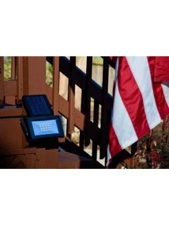 Solar Flood Light 17 Solar Flood Light -Outdoor Garden Care Shop 8607650 02v