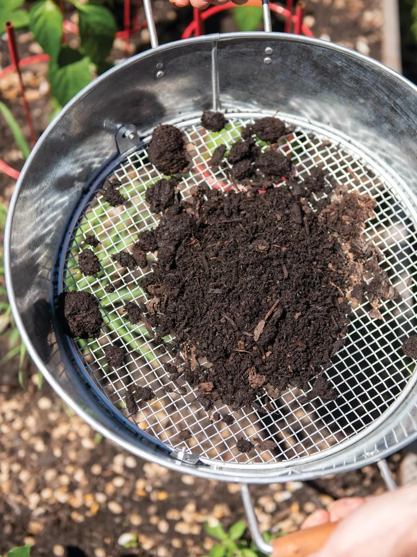 Gardener's Compost Soil Sifter 4 Gardener's Compost Soil Sifter - Image 2