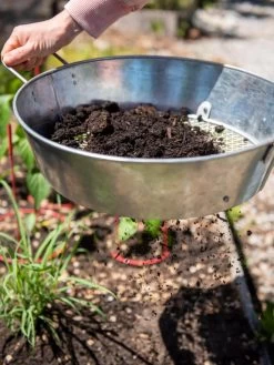 Gardener's Compost Soil Sifter 11 Gardener's Compost Soil Sifter -Outdoor Garden Care Shop 8611018 160 tif