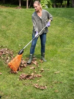 Magic Fly® Leaf Rake -Outdoor Garden Care Shop 8611047 028 tif