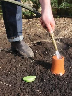 Hydro Max Watering System -Outdoor Garden Care Shop 8611967 03V tif