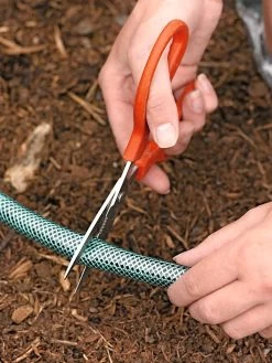 Snip-n-Drip Soaker Hose System -Outdoor Garden Care Shop GS40205 02 tif